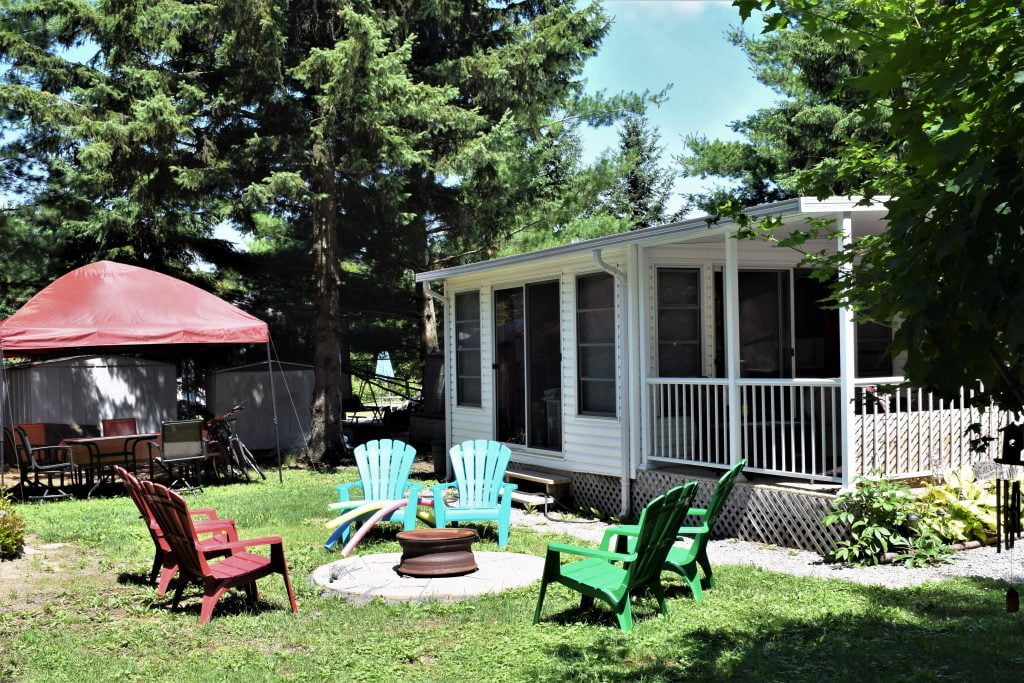 muskoka chairs in a circle