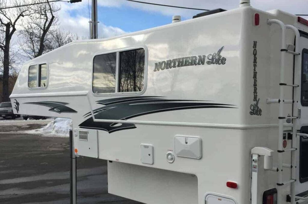 Northern Lite Sportsman Plus 8-11 Exterior