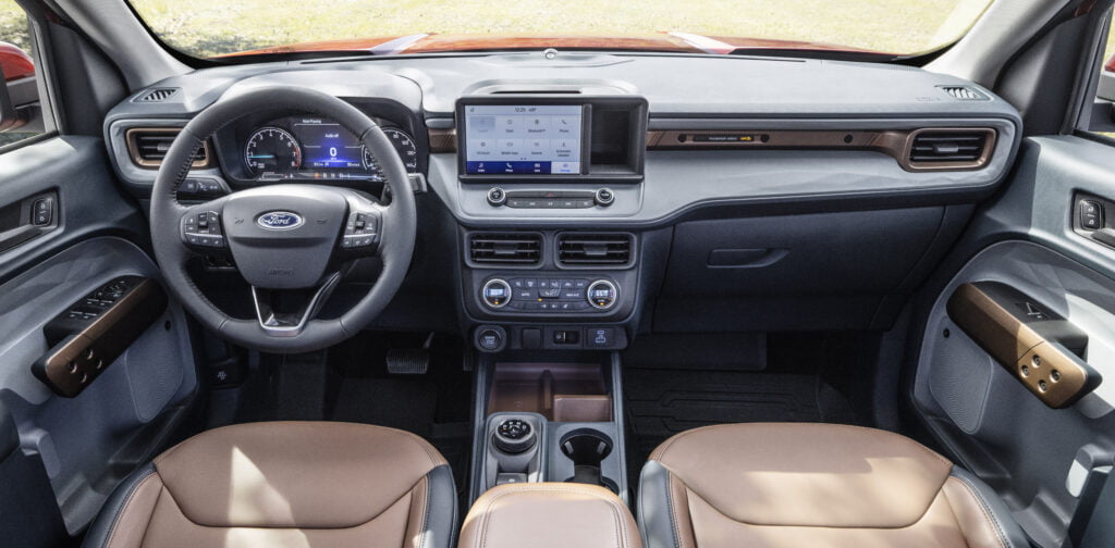 2022 Ford Maverick interior