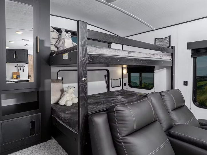 travel trailer bunk bed weight limit